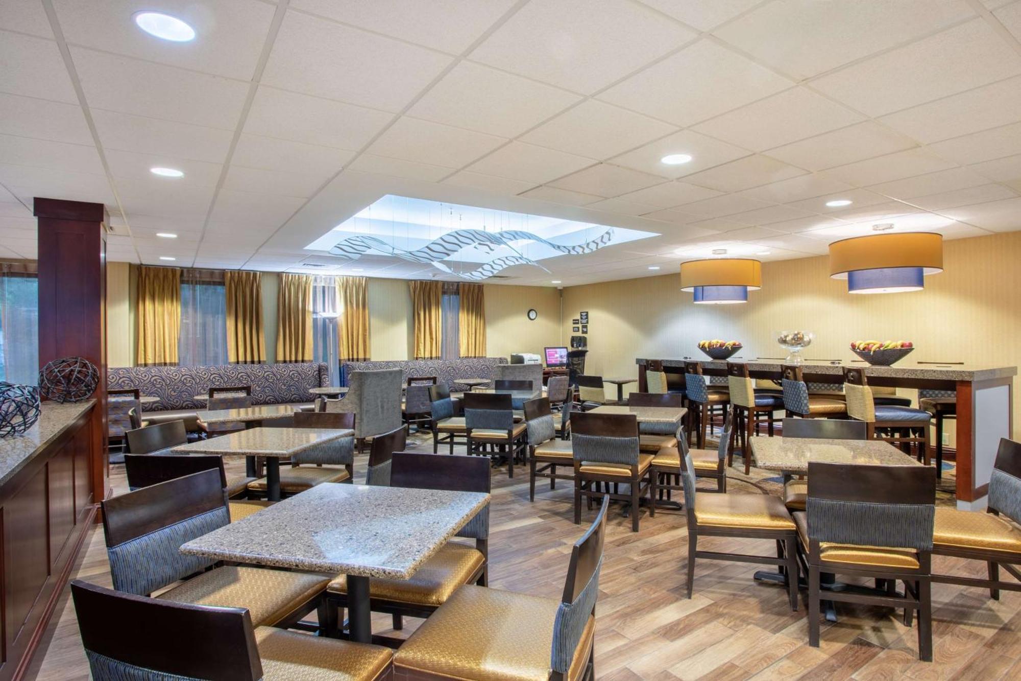Hampton Inn Fishkill Ngoại thất bức ảnh