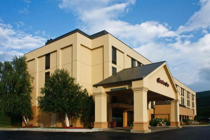 Hampton Inn Fishkill Ngoại thất bức ảnh
